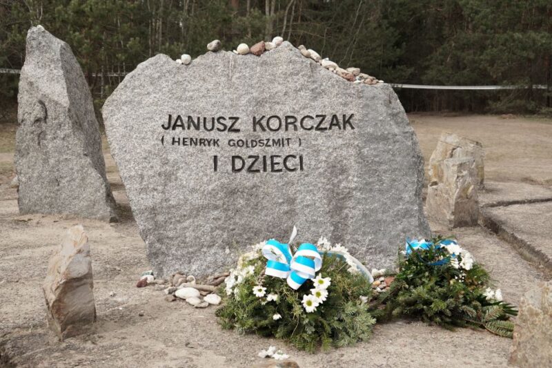 From Warsaw: Treblinka Camp 6-Hour Private Tour - Highlights of the Museum of Struggle and Martyrdom