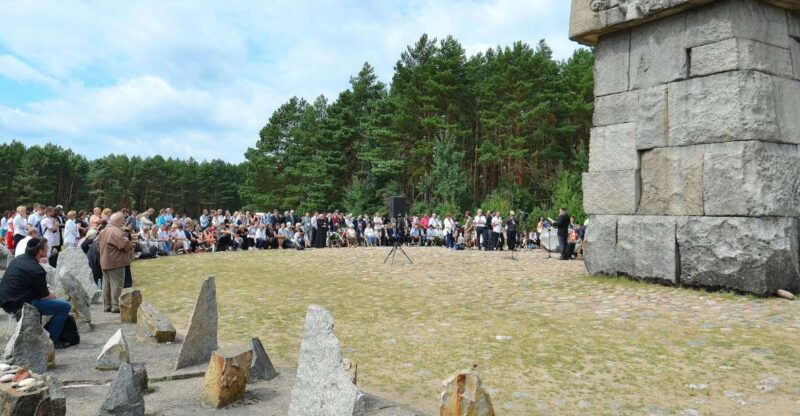From Warsaw: Treblinka Extermination Camp Private Tour - Additional Practical Details and Accessibility