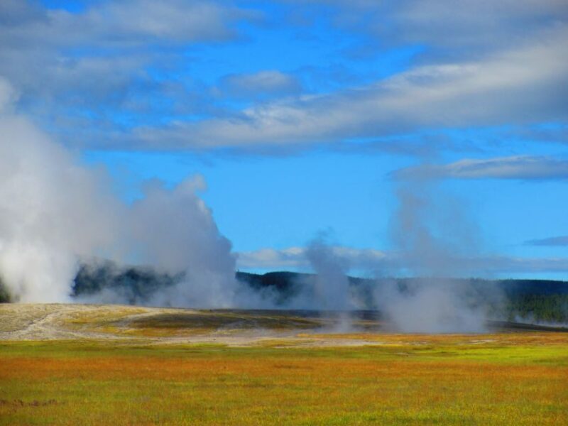 From West Yellowstone: Lower Loop Active Van Tour - Exploring West Thumb Geyser Basin and Yellowstone Lake