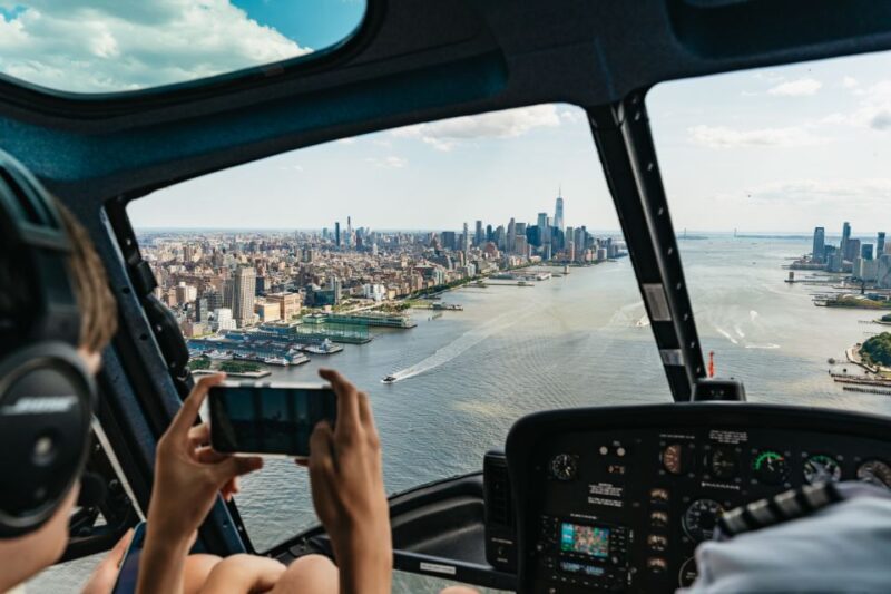 From Westchester: Private NYC Helicopter Tour for 2-6 People - Flexible Flight Times: Day, Sunset, or Night Over Manhattan