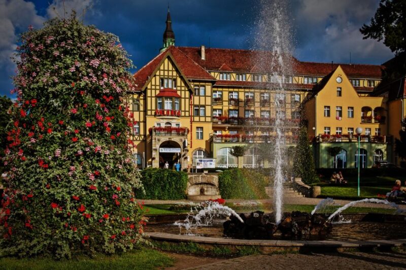 From Wroclaw: Full-Day Stolowe Mountains Trekking Tour - Relax at Kudowa Zdroj’s Spa and Taste Spring Water