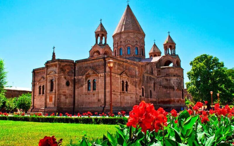From Yerevan: Echmiadzin cathedral and Zvartnots temple - The Fascinating Ruins of Zvartnots Temple