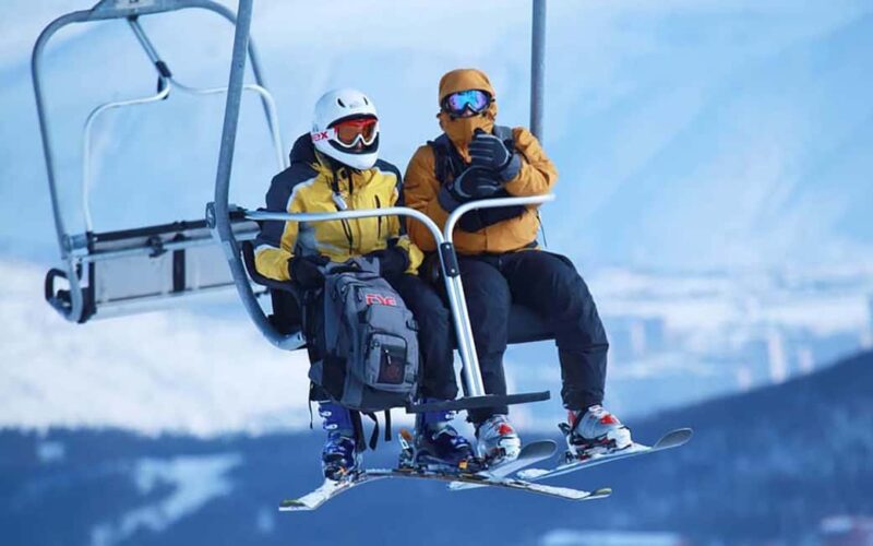 From Yerevan: Winter Private Tour to Tsaghkadzor & Kecharis - Visiting Kecharis Monastery: A Historic Landmark in the Snow