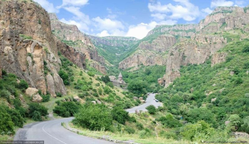 From Yerevan:Garni Temple, Garni Gorge and Geghard Monastery - Visiting the Azat Reservoir: Natural Beauty and Relaxation