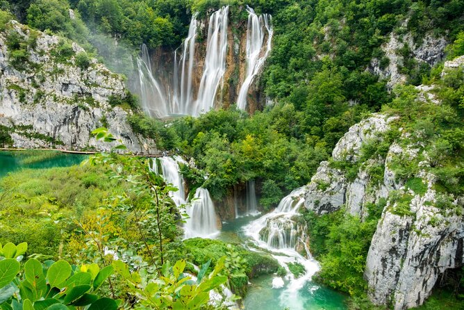 From Zadar: Plitvice Lakes Guided Day Tour with Tickets - Experience the Beauty of Plitvice Lakes on a Guided Day Trip from Zadar