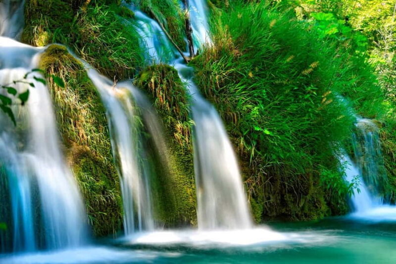 From Zadar: Plitvice Lakes National Park Day Trip +Boat Ride - Exploring the Upper Lakes and Travertine Barriers
