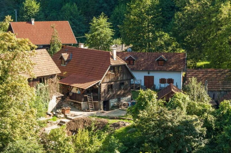 From Zagreb: Private Day Trip to Plitvice Lakes & Rastoke - Comparing This Tour to Similar Offerings