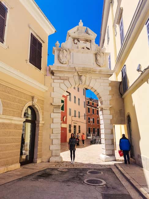 From Zagreb: Private Rovinj & Istra Truffle Tasting Day Trip - Relaxing by the Water with Scenic Views