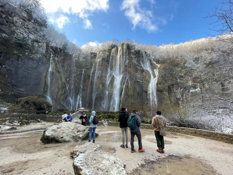 From Zagreb: Rastoke and Plitvice Guided Trip with Ticket - The Role of the Guide and Stories Shared