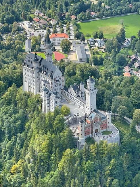 From Zurich: Neuschwanstein Castle Private Tour with Lunch - Key Points