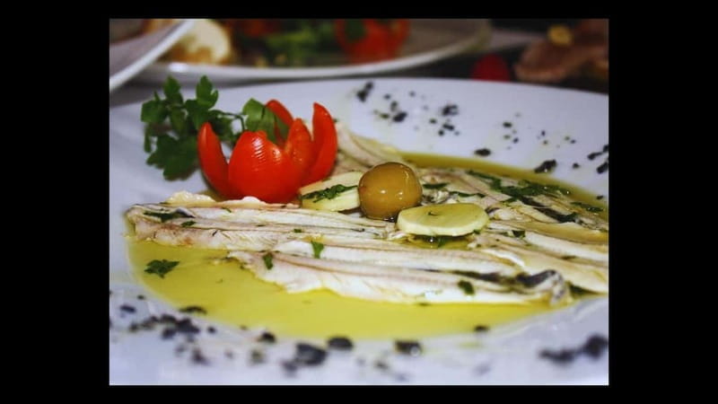 Fuengirola: Flamenco Show & Dinner at Tipi Tapa, near Mijas - Practical Considerations for Your Visit