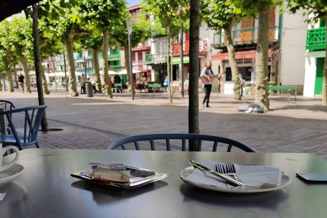 Fuenterrabia, San Juan and San Pedro with pintxos in the Gran Sol - Discovering Pasai Donibane and Coastal Highlights