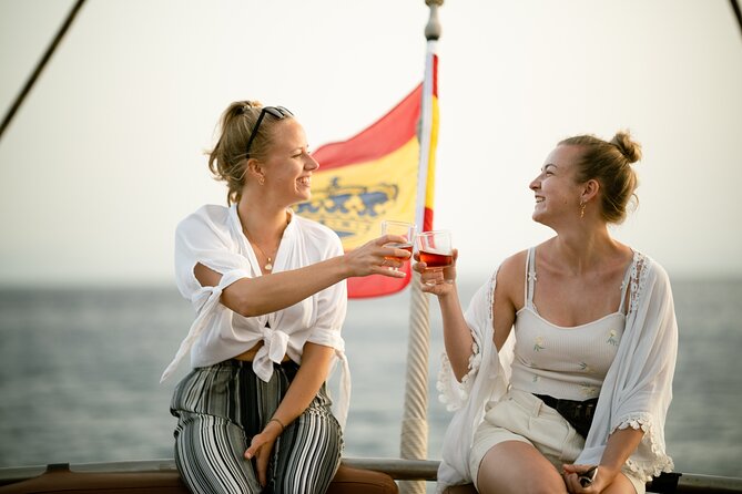 Fuerteventura: Aphrodite Exclusive Gulet with Food and Drinks - Key Points