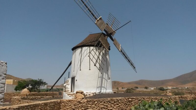 Fuerteventura: Full Day Tour with Lunch - Discovering Pájara and Its Aztec-Style Church