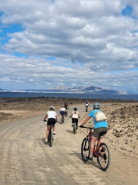 Fuerteventura Norte: Coast to Coast E-Bike Tour - Discovering Majanicho and the Popcorn Beach