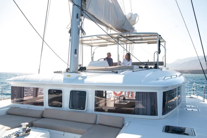 Fuerteventura: Small-Group Magic Deluxe Catamaran Cruise - The Lagoon 450S Catamaran: A Modern and Comfortable Vessel