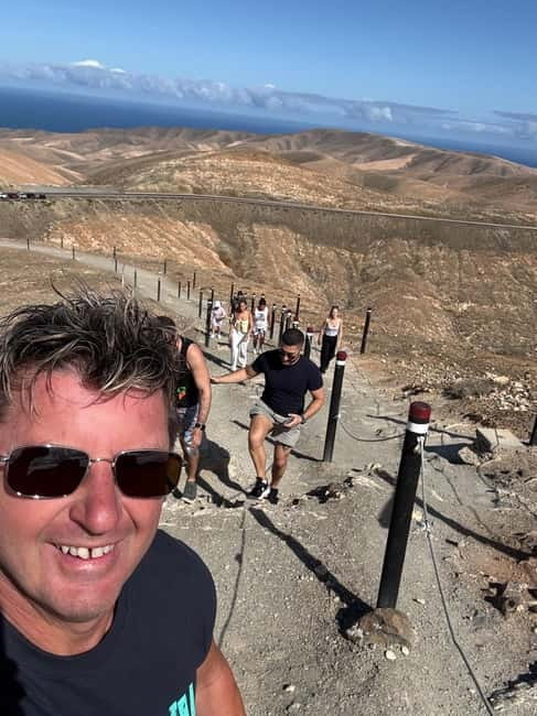 Fuerteventura: Visit all the highlights in 1 day with 8 pax - Panoramic Lookouts and Church Visits