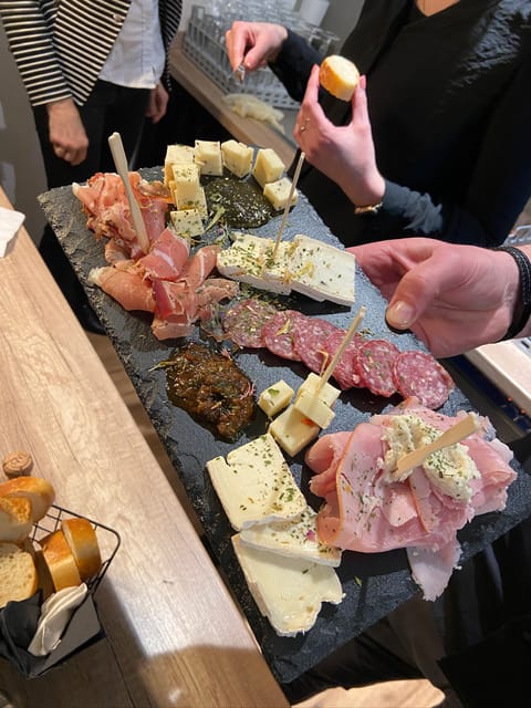 Fulda: Guided wine tasting with wines and wine accompaniments - Practical Details and Booking Experience