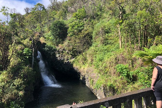 Full-Circle "Reverse" - Luxury Road to Hana Tour from West Maui - The Iconic Black Sand Beach and Waianapanapa State Park