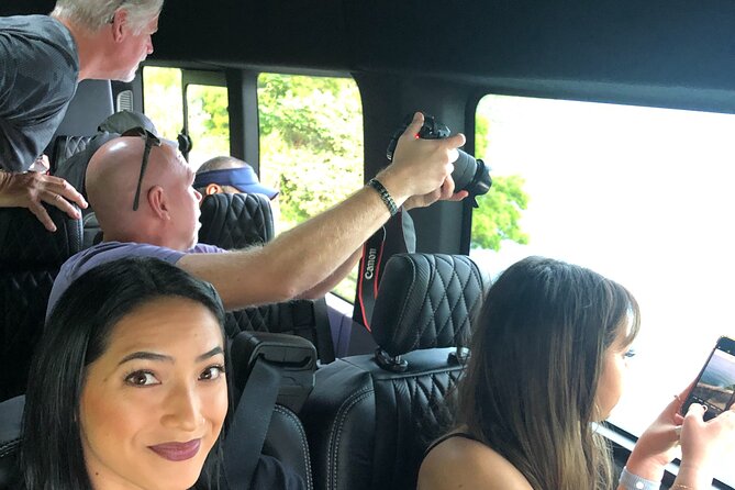 Full-Circle "Reverse" - Luxury Road to Hana Tour from West Maui - Sunset and Return to West Maui