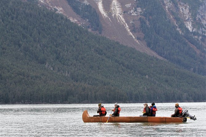 Full-Day Alaska Wildlife Voyageur Canoe Safari from Skagway - Paddle Around Chilkoot Lake in a Voyageur Canoe