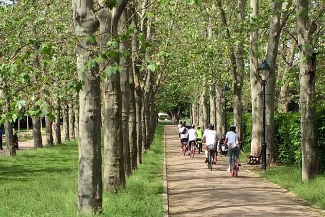 Full-Day All-in-One Electric Bike Tour of Prague (7hrs) - The Guided Experience and Tour Pacing