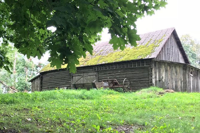Full day around Lithuania: Jewish Finding Family Roots Trip - Tailored Visits to Your Ancestral Villages