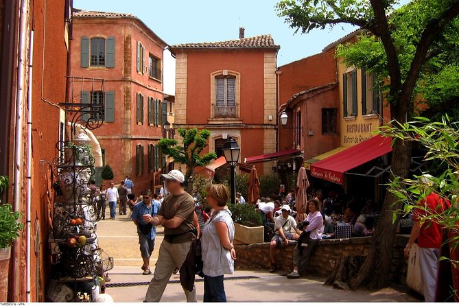Full Day Best of Provence Tour from Avignon - Transport, Group Size, and Logistics