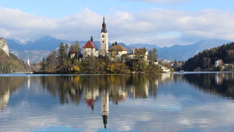 Full-Day Best of Slovenia Tour from Zagreb - Exploring Ljubljana: The Small Capital with Big Charm