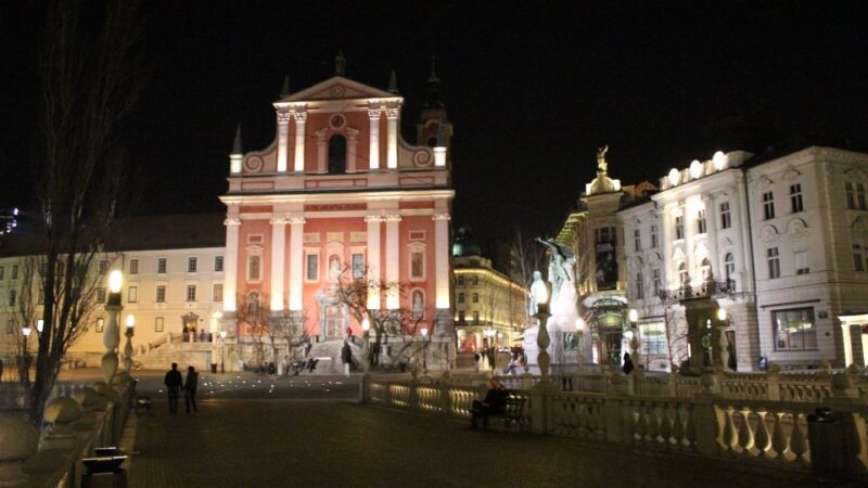 Full-Day Best of Slovenia Tour from Zagreb - Guide Experience and Quality of Service