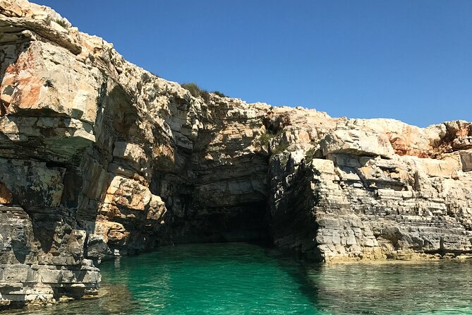 Full-Day Boat Tour of the Medulin Archipelago from Medulin - Swimming and Snorkeling at the Caves