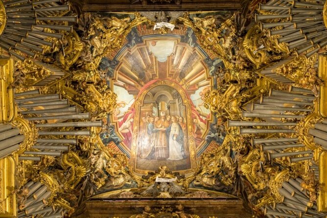 Full-Day Braga & Guimarães Guided Semi-Private Tour with Lunch from Porto - Key Points