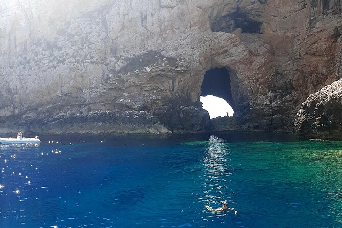 Full day catamaran tour in Alghero - Exploring Capo Caccia and Isola Piana