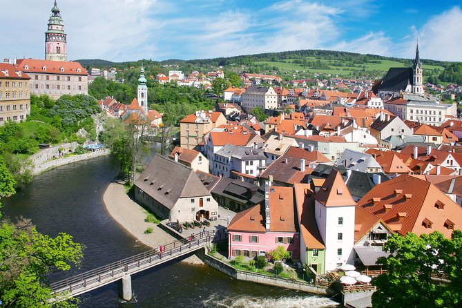 Full Day Cesky Krumlov Private Tour from Prague - Key Points