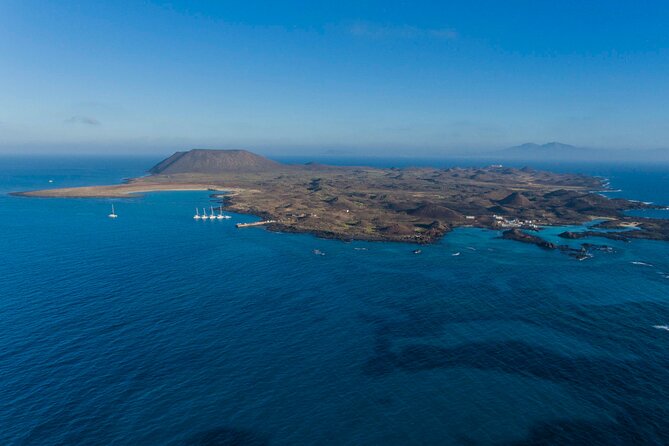 Full-Day Cruise from Lanzarote to Corralejo and Lobos Island - Free Time in Corralejo for Beaches and Promenade Walks