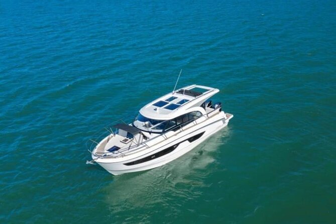 Full day cruise with lunch and aperitif at sunset - Indulging in On-Board Lunch and Beverages