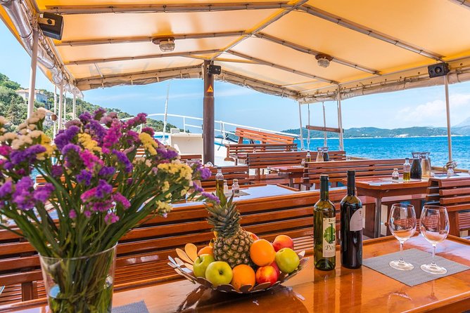 Full-Day Dubrovnik Elaphite Islands Cruise with Lunch and drinks - Onboard Experience and Crew Service