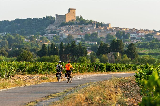 Full day E-Bike rental in the Luberon - Starting Point at Bonnieux: The Perfect Launch Spot