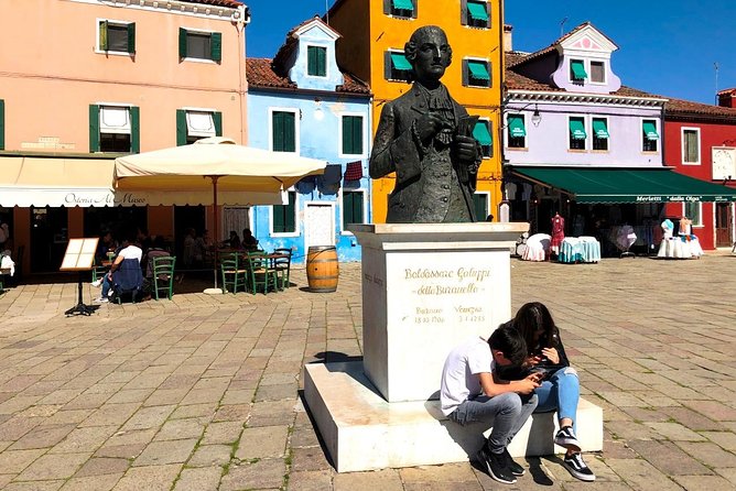 Full-day excursion to Murano, Burano and Torcello from Venice Train Station - Easy Meeting and Departure at Venice Train Station