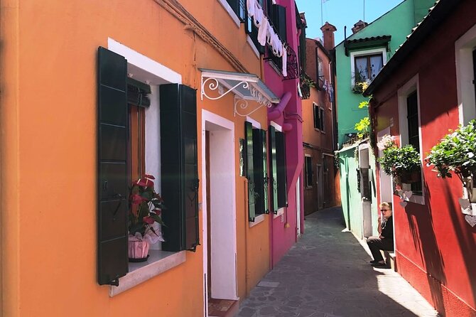 Full-day excursion to Murano, Burano and Torcello from Venice Train Station - Discovering Burano’s Colorful Houses and Lace Heritage