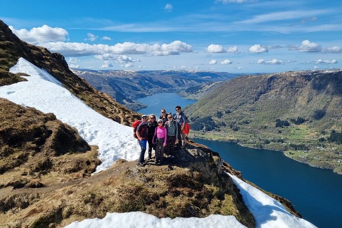 Full-Day Fjord Hiking private- Bergen - The Guide’s Role and Local Insights