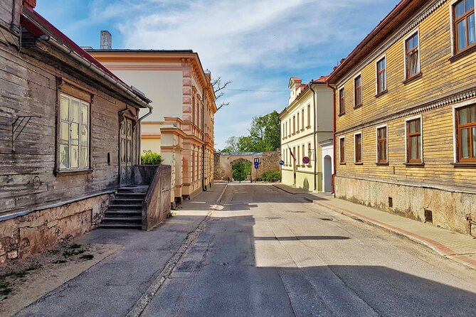 Full Day Gauja National Park Ultimate Hiking & Sightseeing Trip - Gazing at the Spectacular Erglu Cliffs