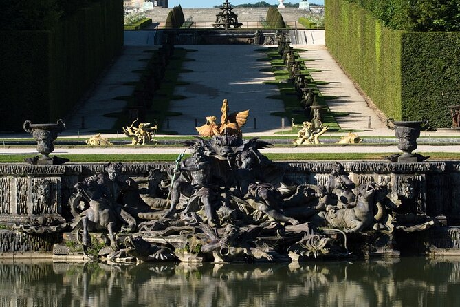 Full Day Giverny Monet's Gardens & Palace of Versailles - Practical Details: Lunch, Transportation, and Group Size