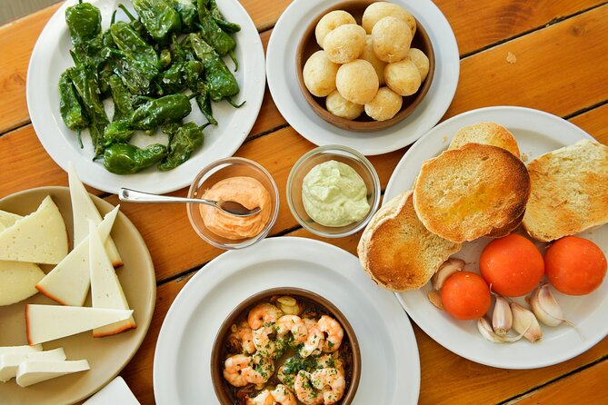 Full-Day Gran Canaria Tour with Teror, Tejeda and Lunch in Fataga - Guide Expertise and Guest Experience