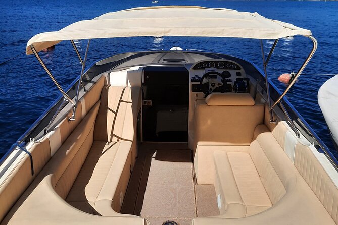 Full-Day Grand Tour, private speedboat at Lake Como - Swimming and Relaxation at Isola Comacina