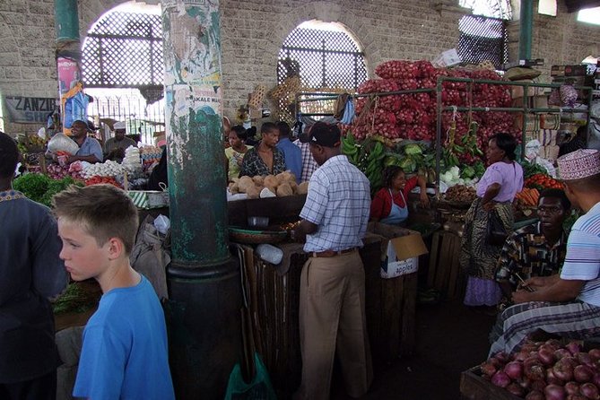 Full-Day Guided Sightseeing Cultural Tour of Mombasa from Diani. - Exploring Mombasa’s Cultural Landmarks: Elephant Tusk, Hindu Temple, and Old Port