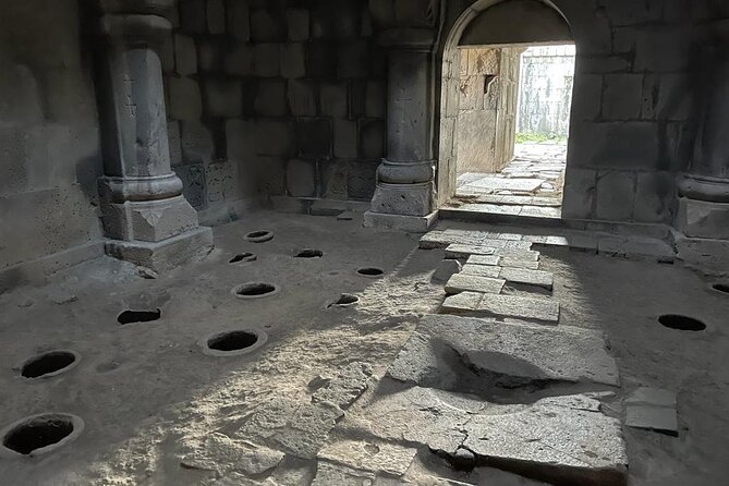 Full Day Guided Tour from Yerevan to Tbilisi with Homemade Lunch - Border Crossing at Bagratashen