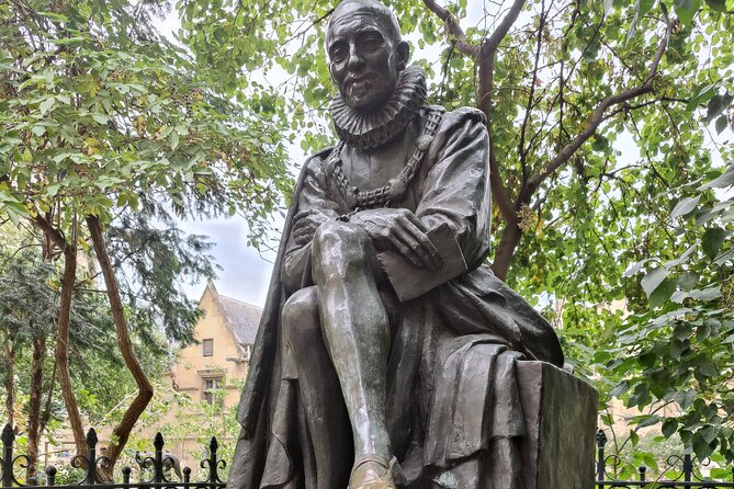 Full-Day Guided Tour in Paris with Hotel Pick Up & Drop - The Significance of Place de la Concorde and the Louvre