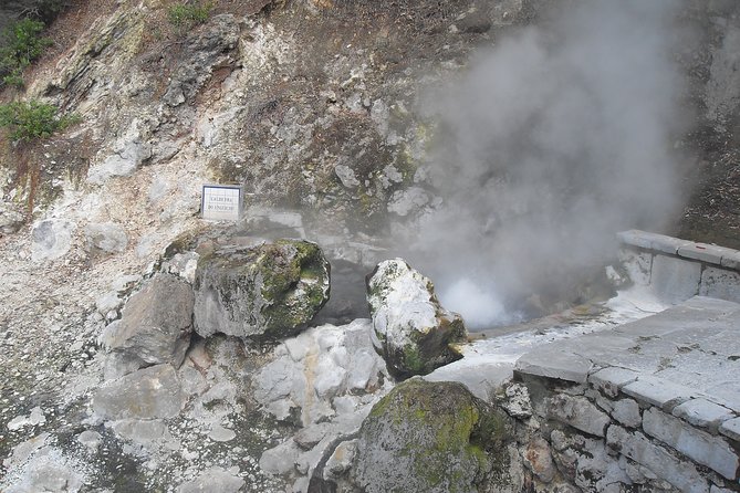 Full Day Guided Tour to Furnas with Lunch Included - São Miguels Geothermal Wonders at Lagoa das Furnas