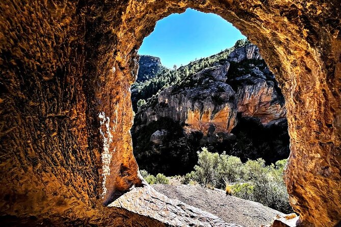 Full-day Hiking at Ruta the Aqua across Pena Cortada - Key Points